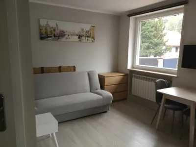 Wynajmę kawalerkę 20 i 25 m2 - miniatura 2