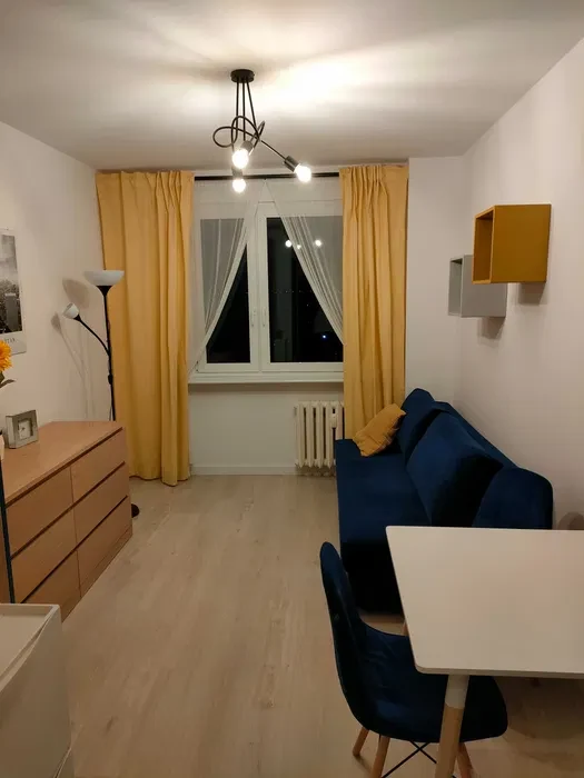 Przytulna kawalerka – blisko stacji Ursus Niedźwiadek - 1/4