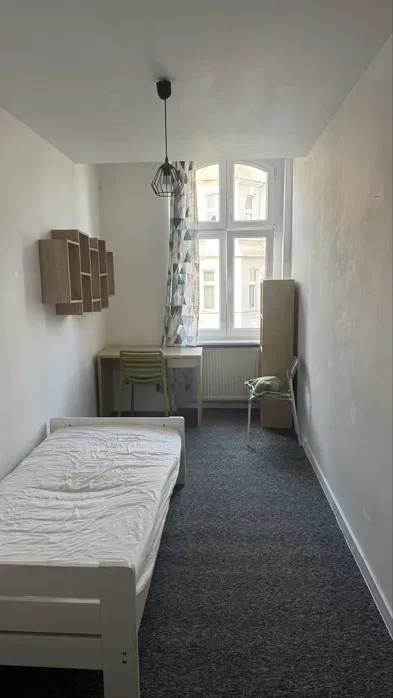 Pokoje jednoosobowe dla studentów JEŻYCE - miniatura 2