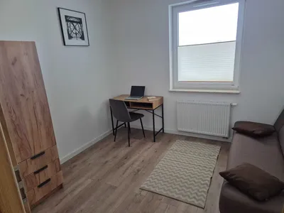 Komfortowy pokój w bardzo dobrej lokalizacji (25 min do Sródmieścia)