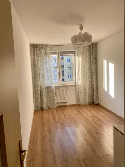 Do wynajęcia komfortowe 2 pokojowe mieszkanie 46 m² | Skorosze | Ul. Chełmońskiego | Teren ogrodzony - parking - miniatura 4