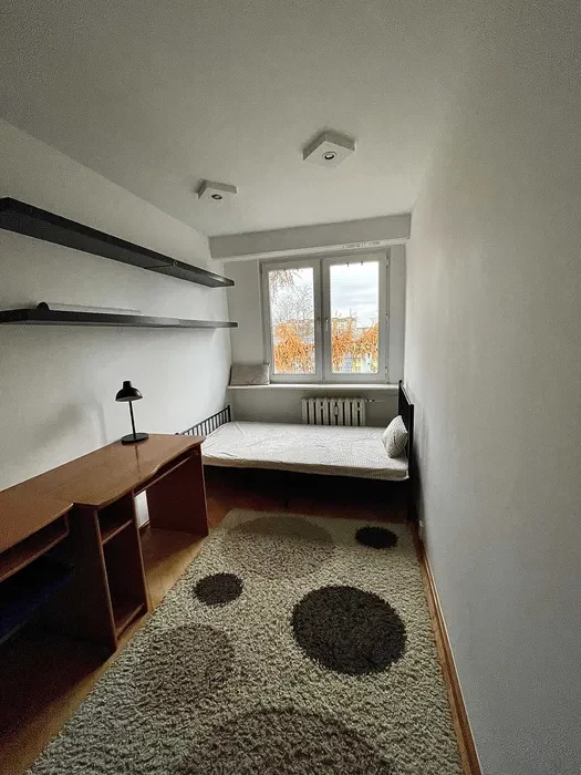 Pokój jednoosobowy nieprzechodni LSM SKRZETUSKIEGO - 1/7