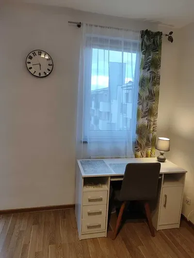 Kawalerka 30 m² z klimatyzacją i miejscem w garażu – ul. Opolska 121 - miniatura 3