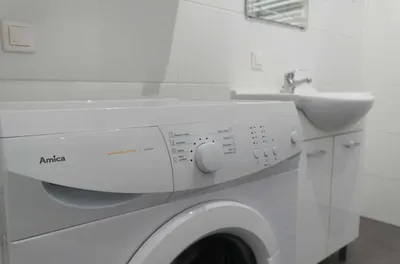 Pokój 1 osobowy ul. Wyszyńskiego blisko PWr i UWr i UPWr - miniatura 5