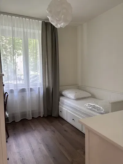 Pokój do wynajecia od 1.11 - miniatura 5