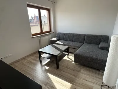 Mieszkanie na wynajem w centrum Jeżyc z tarasem - miniatura 2