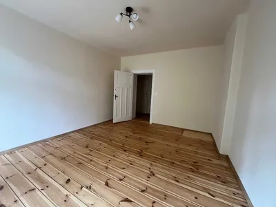 Poznań Łazarz ładne po remoncie z balkonem, pierwsze piętro wolne od zaraz - miniatura 3