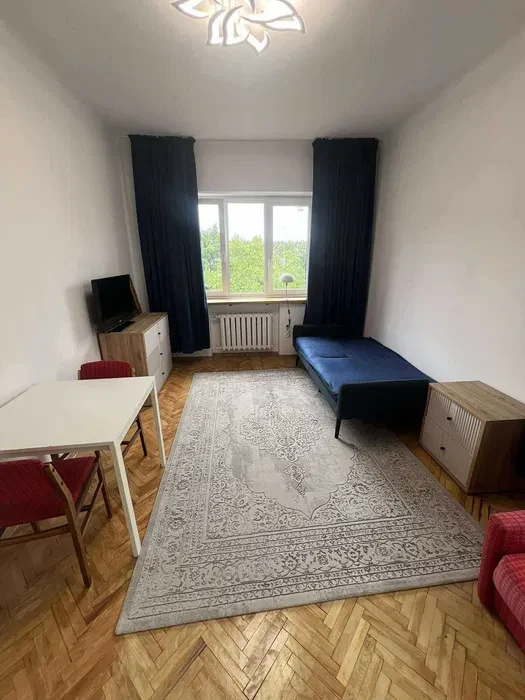 Duży pokój 17 m² w domu z ogrodem Warszawa Wawer przy Płowieckiej - 1/8