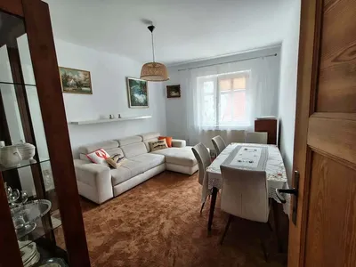 Pokój dla pary/studentki, wspólny salon z kinem domowym - miniatura 4
