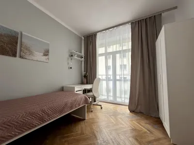 Huta, duży pokój w mieszkaniu 3 pokoje - miniatura 4