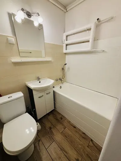 Pokój z balkonem 15m2 osiedle Przyjaźni, od października - miniatura 4