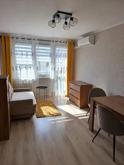 2 pokoje | centrum Torunia | klimatyzacja | umeblowane - miniatura 2