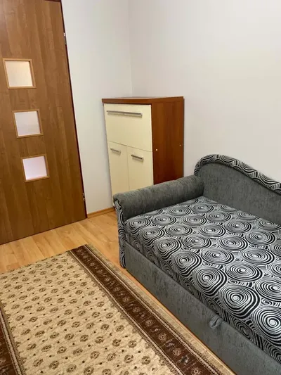 Pokój w mieszkaniu trzypokojowym św Wojciecha Piasta - miniatura 2