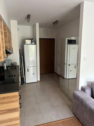 Wynajmę studio 34 m2 Szczęśliwicka 54 z miejscem parkingowym - miniatura 3