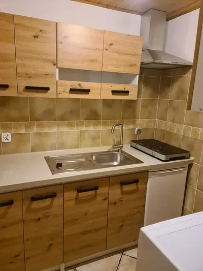 Kawalerka 30m2 -1350 zł /mc-Parter w domu wolnostojącym. Bez dodatkowych kosztów - miniatura 3