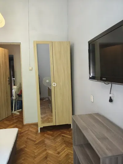 Pokój od zaraz 1560 zł Centrum Krakowa Bez dodatkowych opłat. - miniatura 5