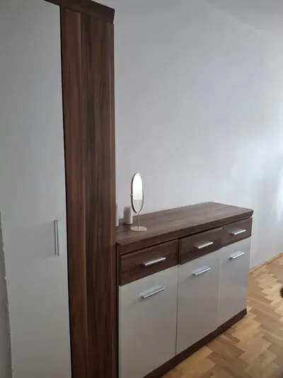 Pokoj jednoosobowy - miniatura 3