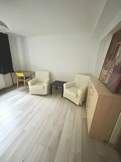 Duże pokoje do wynajęcia blisko Politechniki - miniatura 4