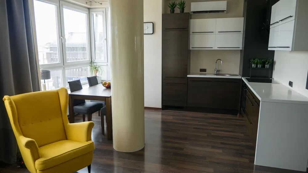 Mieszkanie 2 pokojowe z klimatyzacją w centrum Sadyby - 1/8