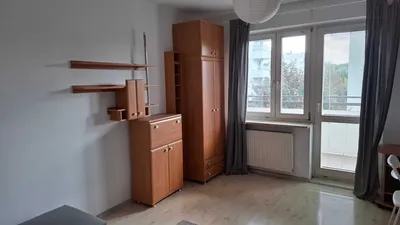 (Rezerwacja) Ursynów, metro Kabaty, 2 pokoje 46 m2 ,widna kuchnia, salon, sypialnia, balkon, p.II - miniatura 2