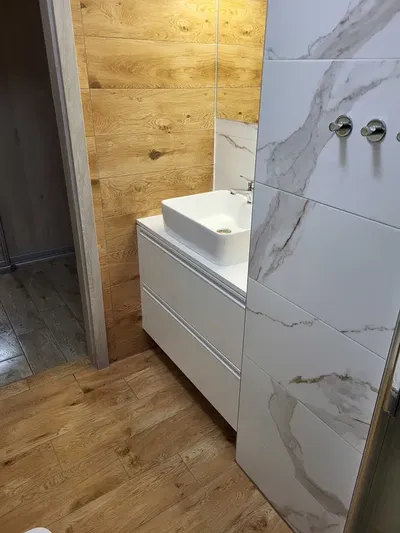 Kawalerka Duża-oś Reda City-Umeblowana-ŁADNA - miniatura 3
