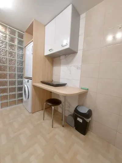 Kawalerka =pokój+kuchnia+łazienka Birmańska blisko Centrum Rynek Galeria PKP bardzo dobre skomunikowanie505#843#805 - miniatura 3