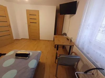 Pokój jednoosobowy z prywatną łazienką ul. Rączna Kraków - miniatura 4