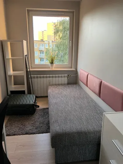 Mieszkanie na wynajem os. Przyjaźni 3 pokoje - miniatura 4