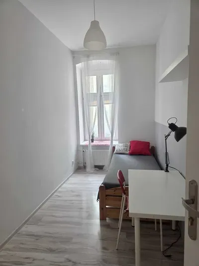Pokoj do wynajecia, Lodz. Super lokalizacja. - miniatura 5