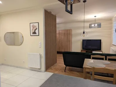 Umeblowana kawalerka 39 m² w centrum Krakowa – czeka na najemcę! - miniatura 3