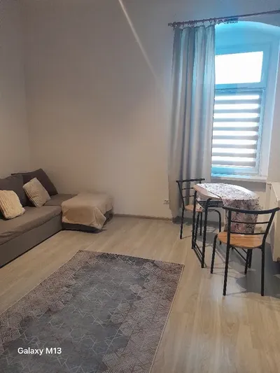 Kawalerka na wynajem ścisłe centrum Nysa - miniatura 2
