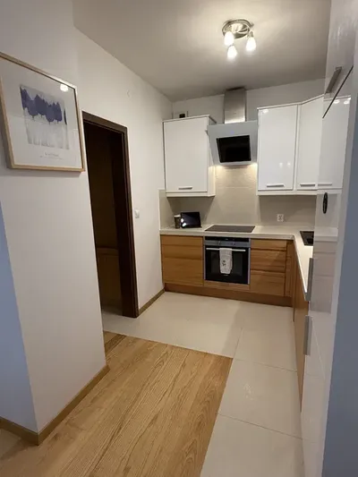 Mieszkanie 2 pokoje 52m2 z balkonem, ostatnie piętro, pełne wyposażenie - miniatura 3