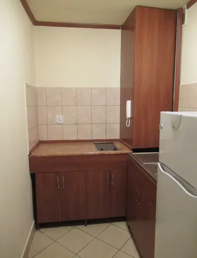 Miesznie 35m2 osobną kuchnią, Balkon 1750 + media ok 250 zł - miniatura 4