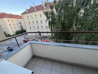 Duże jasne odświeżone mieszkanie z garażem - Łazarz Grottgera 9 - 3 pok - około 80m2, - 2 piętro i balkon - miniatura 3