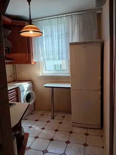 Mieszkanie do wynajęcia z balkonem i piwnicą - miniatura 5