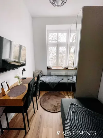 Bezpośrednio samodzielne pokoje do wynajęcia w ścisłym centrum. - miniatura 2