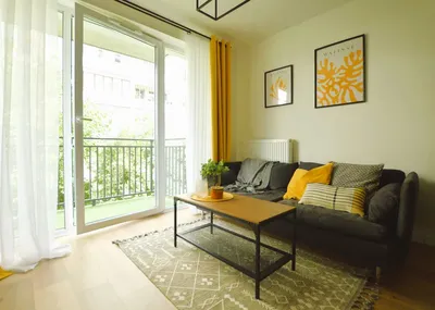 Kawalerka z balkonem w apartamentowcu na starym mieście - miniatura 2