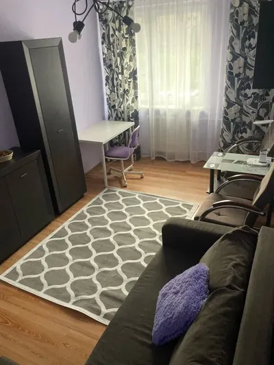 Dwa pokoje dla studentek BEMOWO - miniatura 4