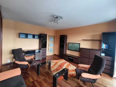 Duży przestronny pokój jednoosobowy - miniatura 2