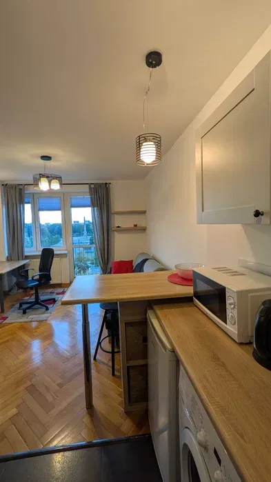 Wynajmę bezpośrednio słoneczną, przytulną kawalerkę 29 m² przy ul. Nowickiego 5 (Warszawa – Rakowiec / blisko WUM)