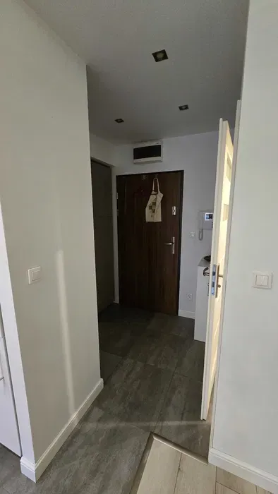Duża kawalerka | ok. ul. Bajana | Lokum da Vinci| Balkon | miejsce postojowe - miniatura 5