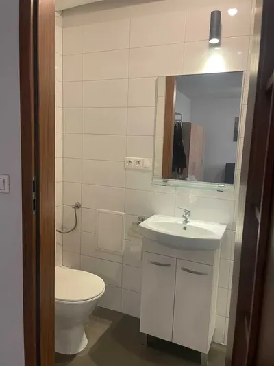 Wynajmę kawalerkę - miniatura 4