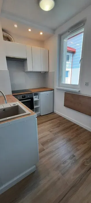 Mieszkanie Gdańsk 28 m² 2200 zł Balkon Parking Niski czynsz