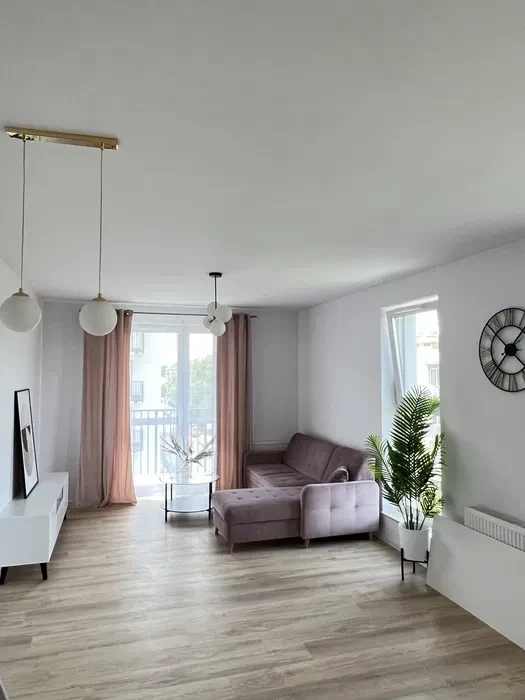 3pokoje z garderobą do wynajęcia, bepośrednio, 64m2 przy lesie - 1/6