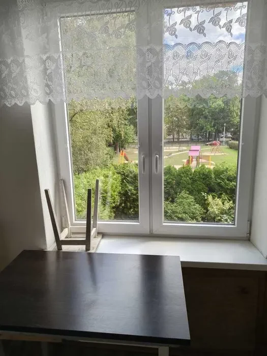 Wynajmę mieszkanie pokój z kuchnią 36,6 m2 KRAKÓW NOWA HUTA os. UROCZE dostępne od zaraz - 1/8