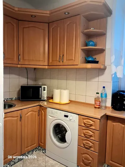 WYNAJMĘ 2 pokojowe mieszkanie 48 m Warszawa Wola ul. STASZICA 6 blisko stacji metra - miniatura 2