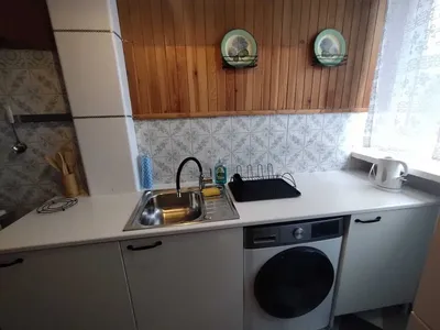Pokój dla studentki/pracującej okol. pl. Jana Pawła - miniatura 3