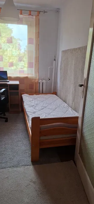 Pokój do wynajęcia,doskonała ,spokojna lokalizacja ,świetnie skomunikowane. - miniatura 3