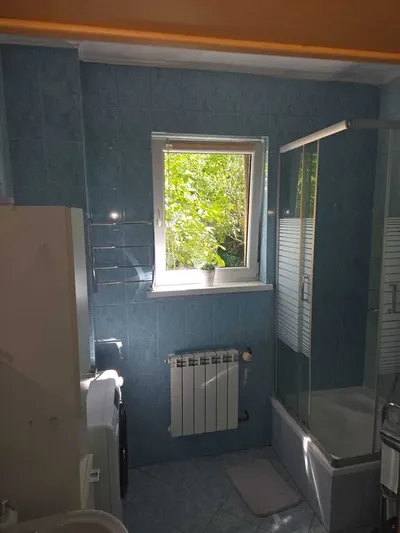 Wynajem 2 pokoi lub mieszkania dla studentów - miniatura 5