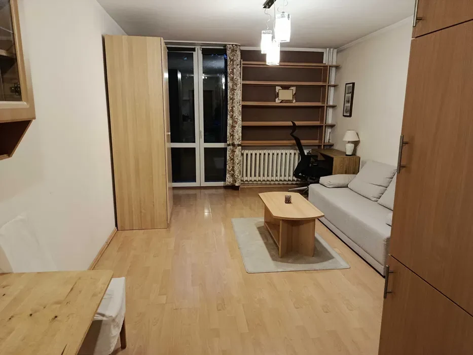 Przytulna kawalerka na Woli w pobliżu stacji metra Księcia Janusza - 1/8